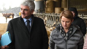 À la région Normandie, la vice-présidente à l'agriculture entendait profiter d'un système d'aide régionale, pour sa propre ferme, juste avant sa suspension